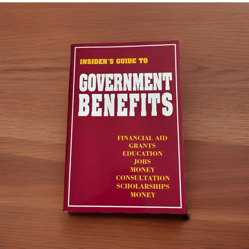 Insider's Guide to Government Benefits Book